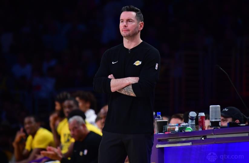 湖人88投88分创赛季得分新低