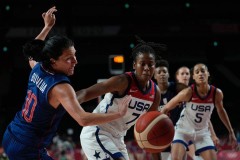 美国女篮79-59大胜塞尔维亚 美国女篮尽显统治力