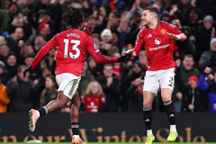 曼联自然年联赛收官战两连败 曼联主场对阵狼队