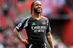 斯特林本人并无大碍 家中再次遭窃