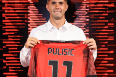 普利西奇加盟AC米兰官宣 合同年限4+1新赛季身披11号球衣