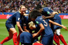 女足世界杯法国女足将对阵巴西 历史交战记录法国女足保持不败金身