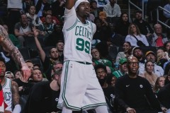 NBA季前赛凯尔特人110-108险胜猛龙 怀特狂轰33分 英格拉姆空砍20+10