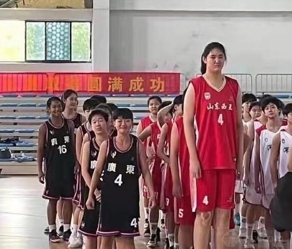 2.27女版姚明张子宇