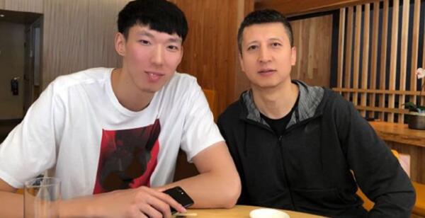 周琦与郭士强合影