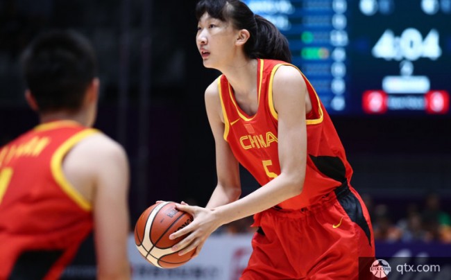 韩旭参加WNBA选秀