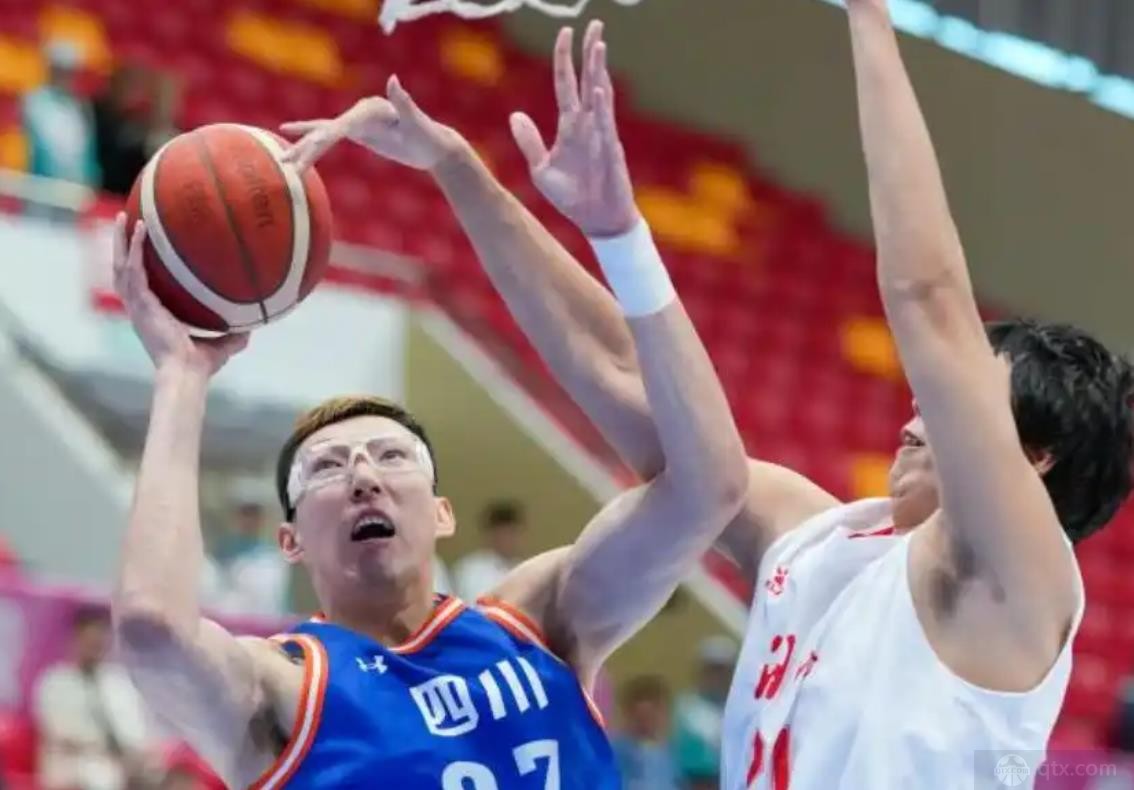 周琦替补出场狂砍33分