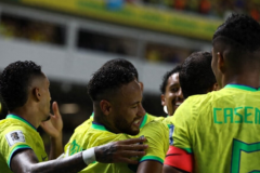 内马尔梅开二度 巴西5-1大胜玻利维亚