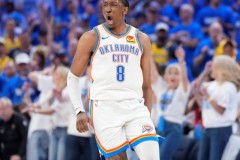 曝杰伦威将在明日迎来赛季首秀 赛季已缺席19场