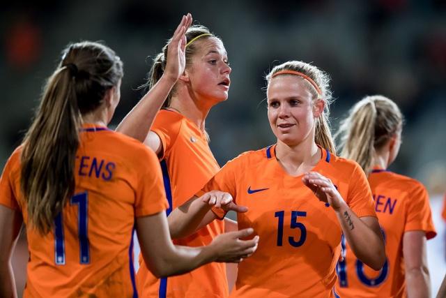 荷兰女足vs日本女足免费高清直播