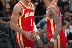 NBA常规赛老鹰客场124-122逆转太阳 特雷-杨缺阵 布克空砍27分