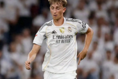 赫伊森预计本周末回归 皇马后防迎来好消息