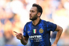 国米可能明夏出售恰尔汗奥卢 蓝黑军团还没有与球员就续约达成一致