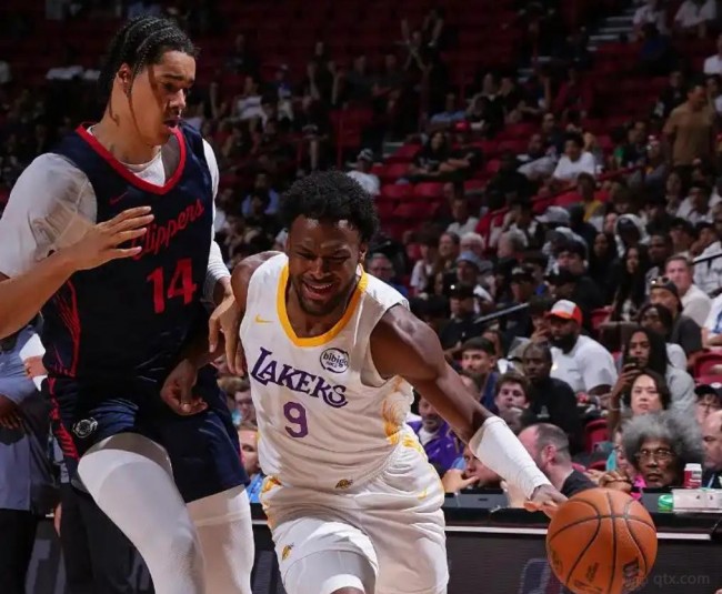 nba夏季联赛快船67-58战胜湖人
