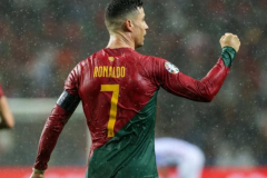 葡萄牙主帅称C罗想在国家队踢到250场 葡萄牙巨星或有望踏上2026美加墨世界杯赛场