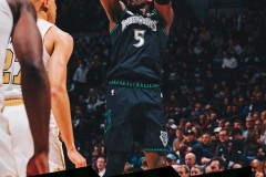 NBA常规赛森林狼主场119-115险胜凯尔特人 爱德华兹39分 布朗空砍41分