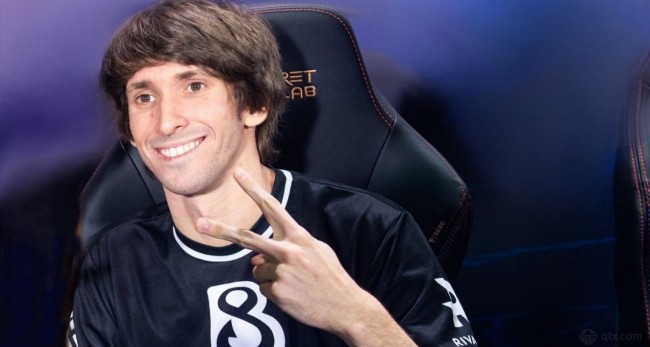 B8.Dendi