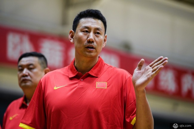 中国篮协官方宣布红蓝队正式合并 李楠担任男篮主帅