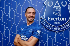 莫耶斯称格拉利什在埃弗顿表现出色 但他并未入选英格兰队