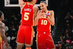 NBA常规赛湖人客场102-122惨败老鹰 里萨谢19分 东契奇22+11难救主