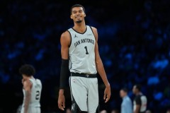 文班亚马表示自己是现役最佳球员 赛季场均25.8分12.6板3.5帽