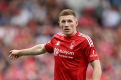 森林为中场安德森标价1亿镑 曼城曼联均有意