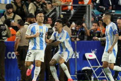 阿根廷男足连续三届大赛夺冠 潘帕斯雄鹰险胜哥伦比亚实现美洲杯冠军卫冕