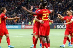 欧预赛哈萨克斯坦0-2比利时战报：巴舒亚伊穆尼耶破门