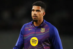 巴萨同意阿劳霍无限休假 欧冠红牌后面临精神压力