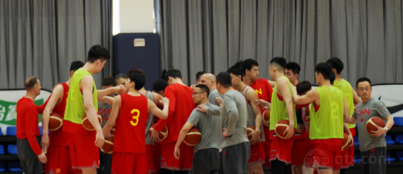 中国男篮在青岛集训备战男篮亚洲杯预选赛