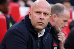 曝利物浦将讨论斯洛特未来 红军遭遇三连败