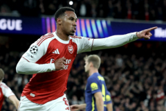 英媒:加布里埃尔具备英式强硬中卫特点 球员是枪手关键先生