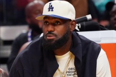 曝詹姆斯可能前往G联赛训练 不会随队出征5连客