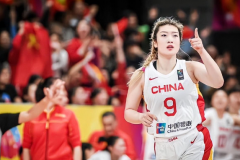 女篮亚洲杯最新战报中国女篮73-71日本女篮 韩旭26分10篮板李梦17分