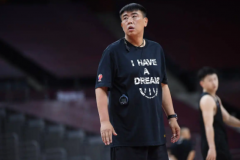新疆男篮不会与刘铁签约 杨文海确定加盟教练组