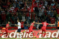 欧预赛土耳其2-0法国暂登小组榜首 艾汉头槌破门云代尔建功