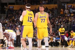 今日nba湖人108-111惜败篮网 东契奇三双约翰逊18分7板