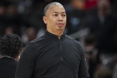 快船战绩跌至联盟倒三 状元概率升至第一