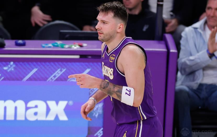 湖人明日将迎战爵士