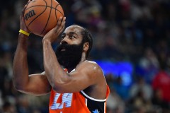 哈登近四战场均上场39分钟 得到34分9.8板8.8助