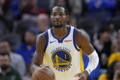 曝库明加觉得自己成为替罪羊 赛季场均13.8分6.6板