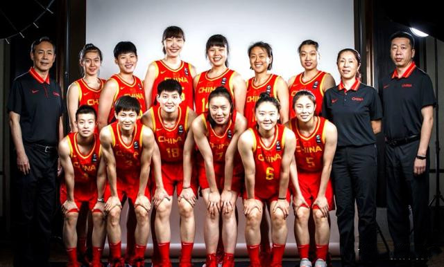 中国女篮开门红