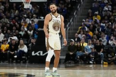 曝库里有望本周六复出 目前已经恢复个人训练