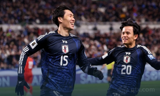 日本主场2-0击败巴林