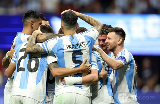 美洲杯战报：阿根廷2-0加拿大