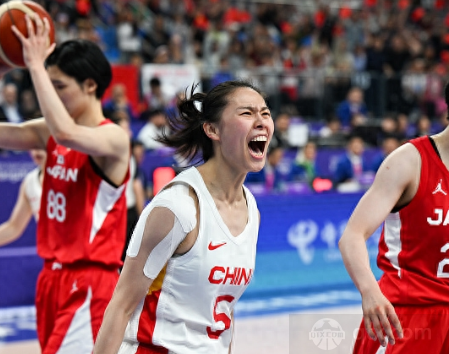 中国女篮球员王思雨