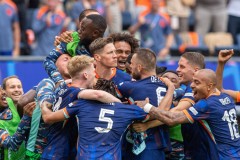 荷兰队史第三次欧洲杯逆转取胜 上一次是24年前对阵法国