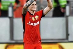 博主称上海海港要给维塔尔找替补 张源是合适人选