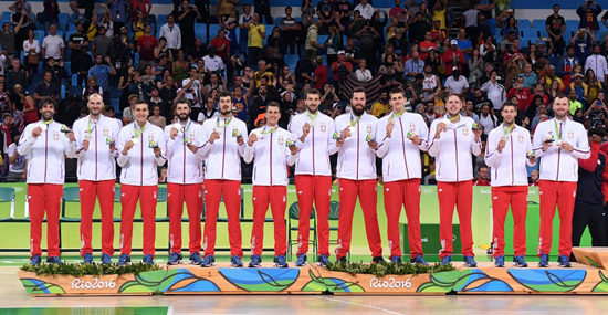 塞尔维亚夺得16年奥运会亚军