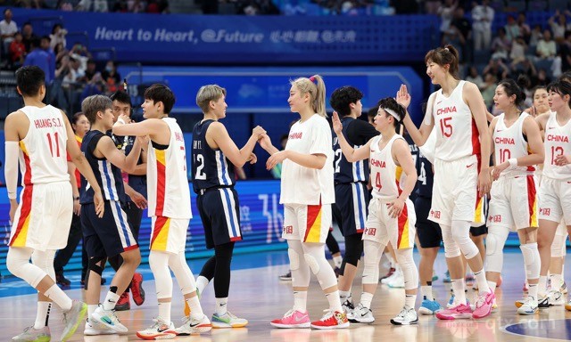 中国女篮将与日本队争夺冠军